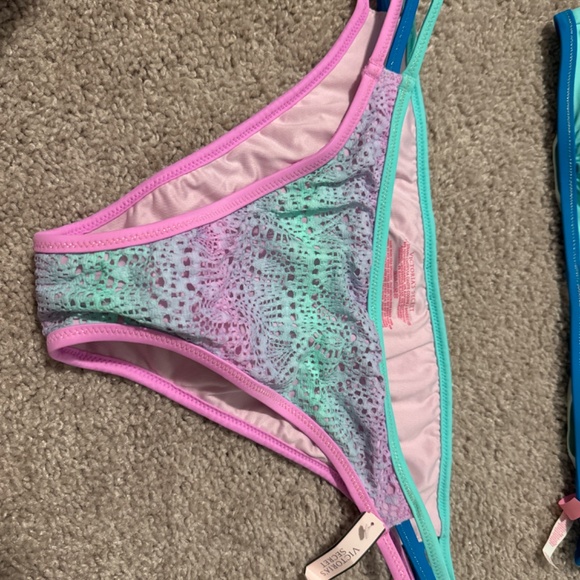 VS Bikini - Picture 2 of 4